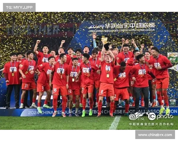 上海海港时隔五年重返巅峰荣耀成功夺得2023中超冠军 上海海港时隔五年重返巅峰荣耀成功夺得2023中超冠军