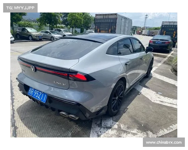 街球霸王崔雍鑫全场高效表现助球队赢得胜利锋芒尽显 街球霸王崔雍鑫全场高效表现助球队赢得胜利锋芒尽显